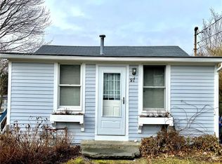 97 Allston Ave, Middletown, RI 02842