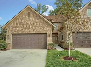 16580 Savor Ln, Clinton Township, MI 48038