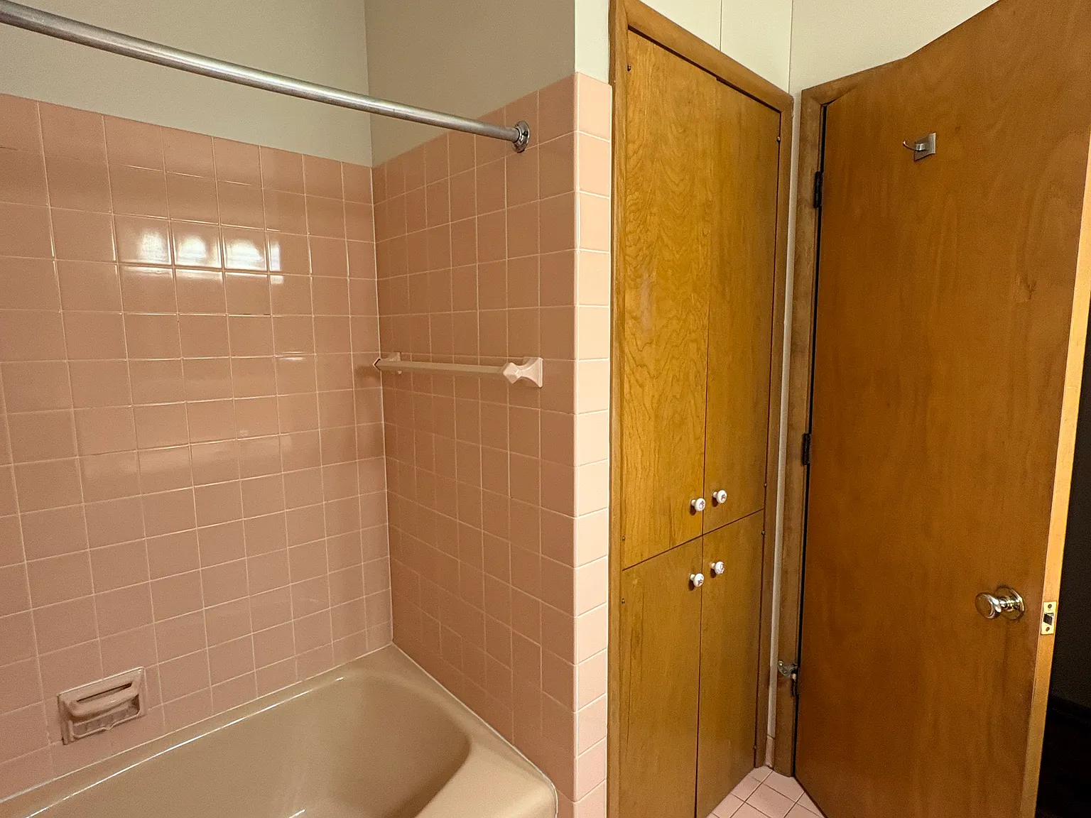 3 bed, 1610 sqft, $1,650 — Photo 4