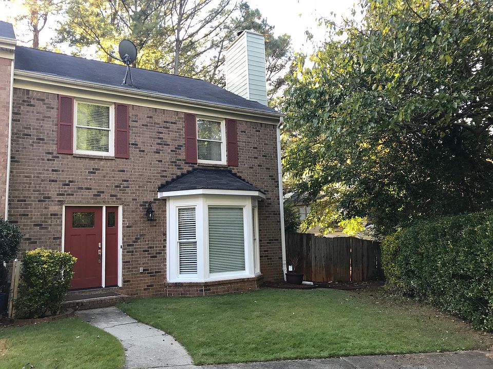 1st image of 724 Twin Brooks Ct