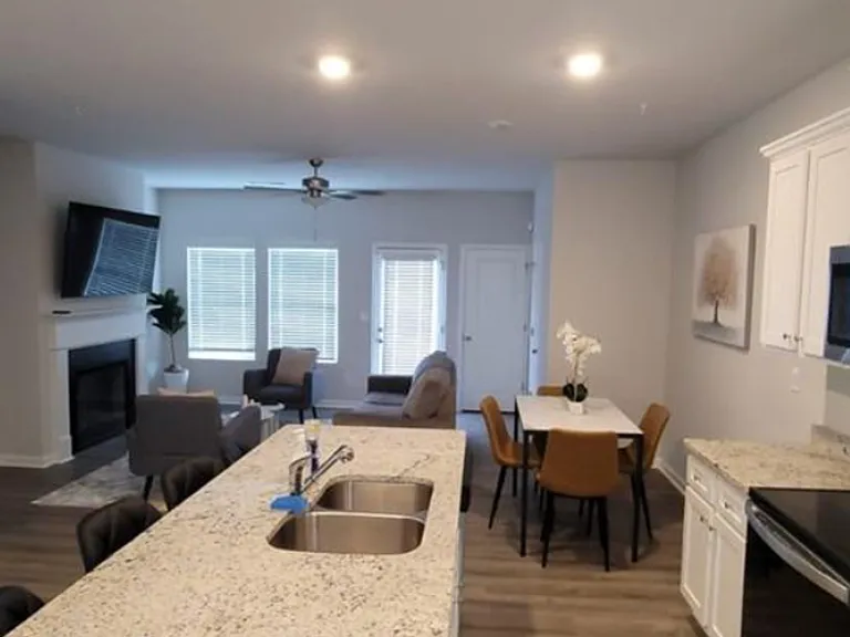 4333 Shaffer Ct — Photo 10