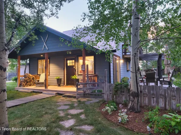 585 Easy St, Driggs, ID 83422