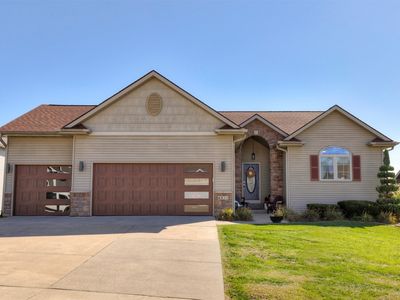 6811 Mark Twain Ct, Johnston, IA, 50131