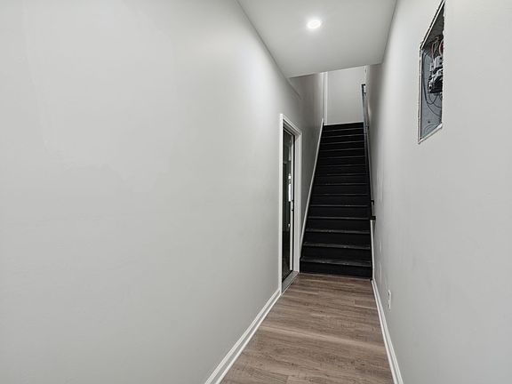 2nd image of 2218 W Master St Unit 1