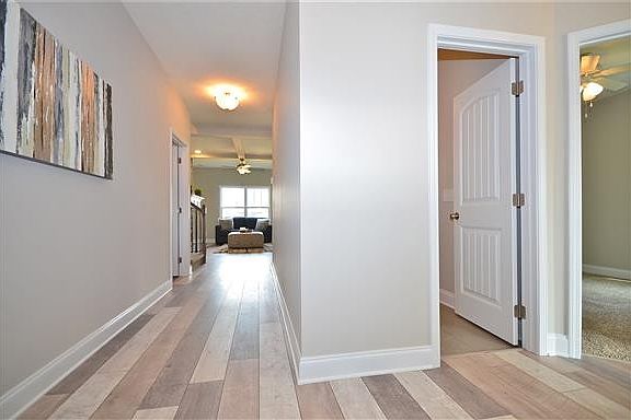 3rd image of 176 Chalet Cir