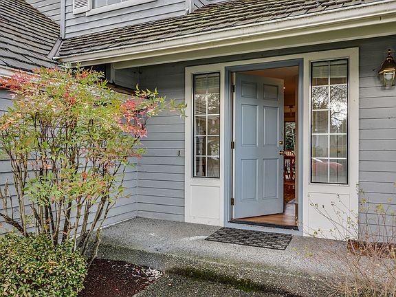 5th image of 23350 NE 25th Way