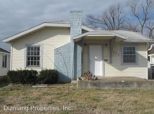 853 S Newton Ave, Springfield, MO 65806