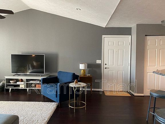 5th image of 1384 Heatherwood Ln
