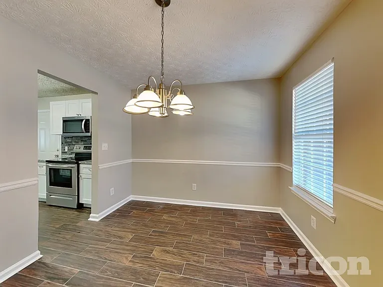 1120 Patton Way — Photo 4