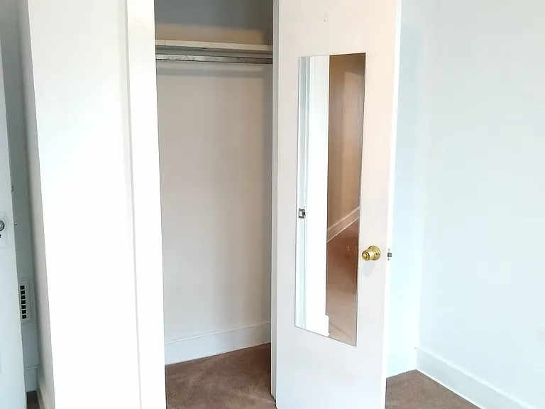 2658 Deming Ave — Photo 12