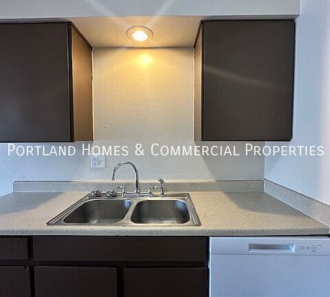 4th image of 3320 SE 134th Ave APT 20