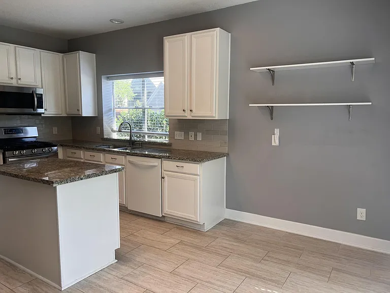 9327 Restover Ln — Photo 9
