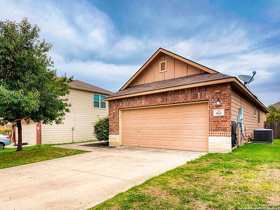 2nd image of 863 Highland Vista