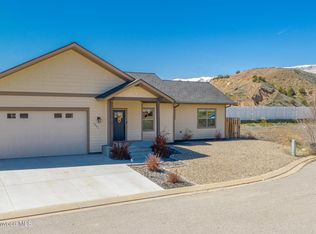 2491 Pioneer Way, Rifle, CO 81650