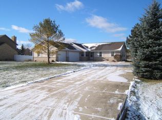 8818 Oriole Ln, Wind Lake, WI 53185