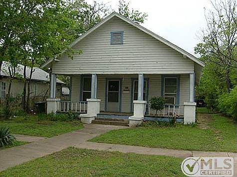 1st image of 1319 N Houston St