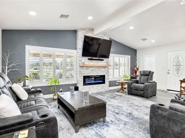 1612 Brentwood Way, Hemet, CA 92545