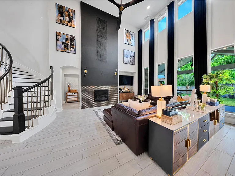 8826 Forest Side Dr — Photo 8