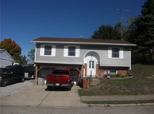 1590 Morgan St, Springfield, OH 45503