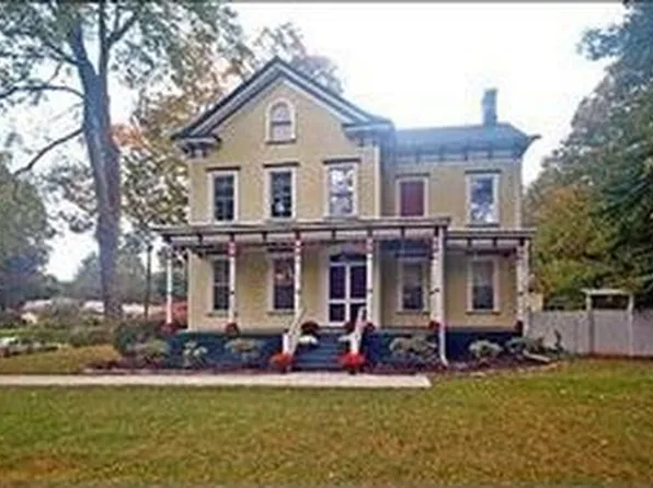 340 Crosson Pl, North Plainfield, NJ 07063