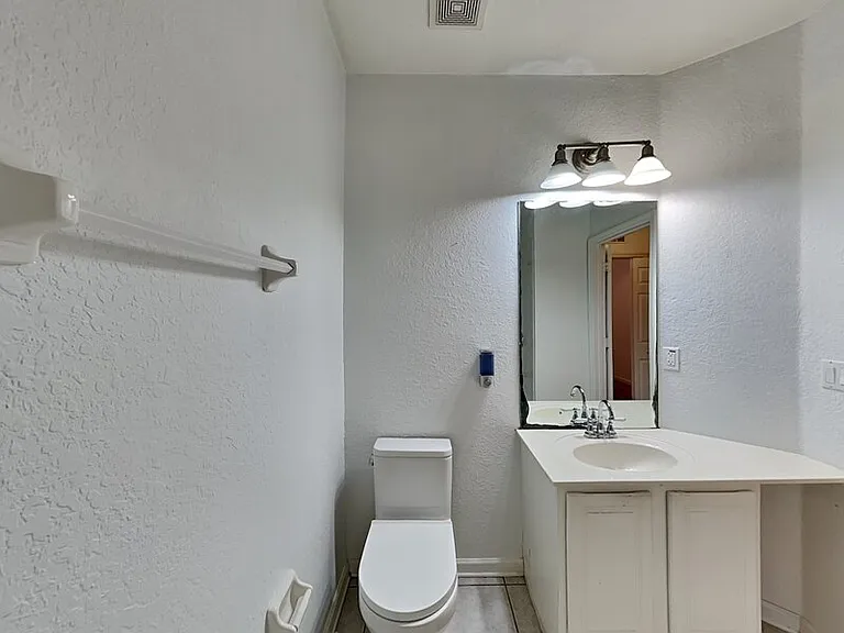 5049 Maxon Ter — Photo 11