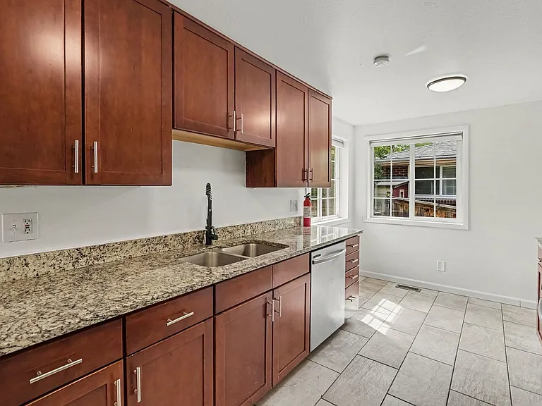 1790 Ulster St — Photo 10