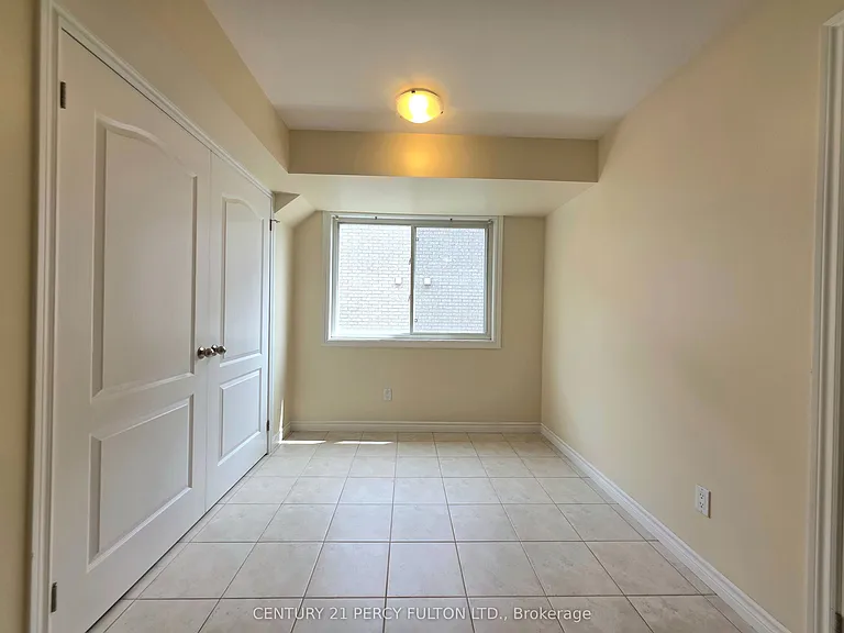 144 Mary St N #2 — Photo 12
