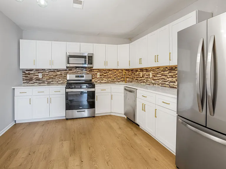166 Sapphire Ln — Photo 9