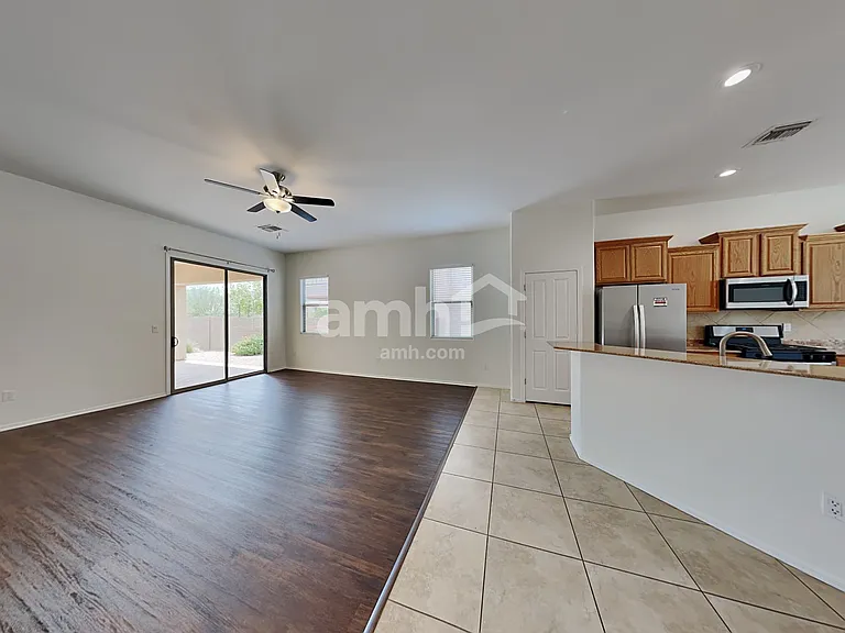 12924 N Carlsbad Pl — Photo 4