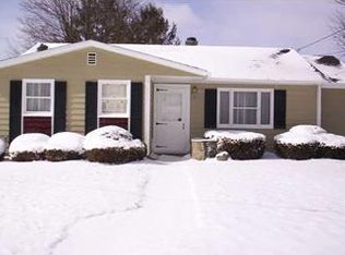 306 Green St, Houston, PA 15342