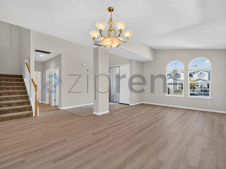 166 Barcelona Dr — Photo 7