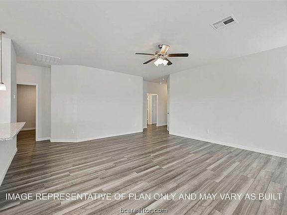 3rd image of 1705 Grimes Dr