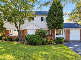 1 Concord Dr, Monsey, NY 10952