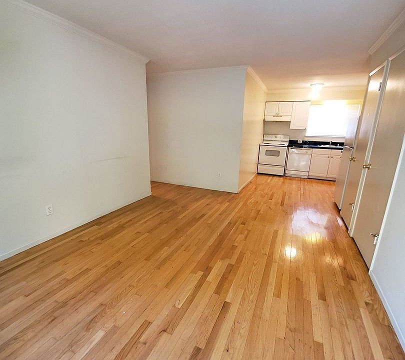 1st image of 1813 O St APT 2