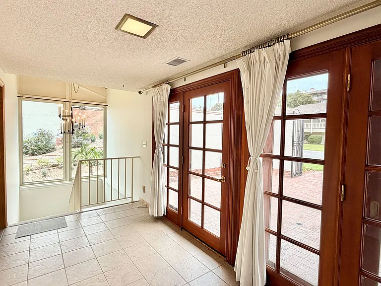 44 Via Casitas — Photo 30