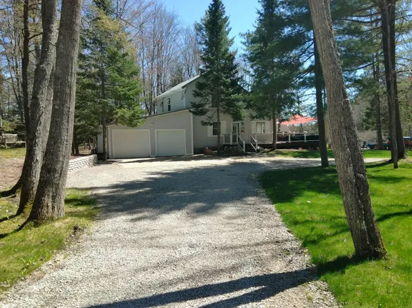 2276 Birchcrest Dr NE, Kalkaska, MI 49646