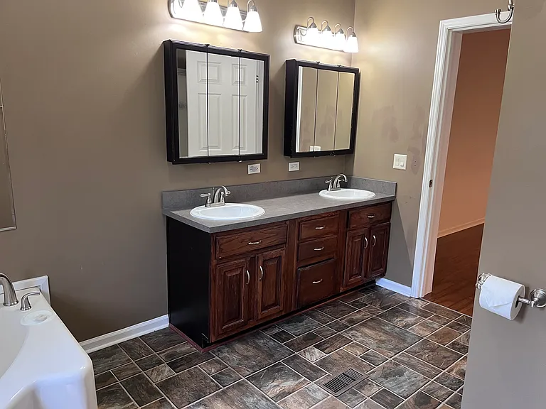 1000 Raintree Ln — Photo 27