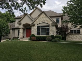 2401 SW Winteroak Ct, Lees Summit, MO 64081