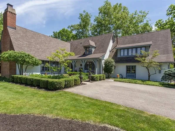 543 Oakwood Ct S, Indianapolis, IN 46260