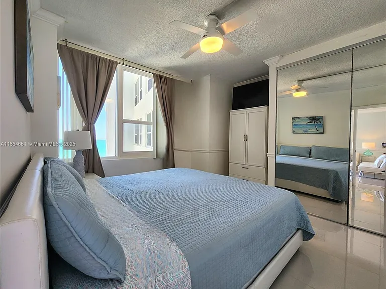 3505 S Ocean Dr #707 — Photo 17