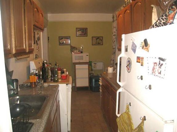5th image of 4129 46th St APT 4N