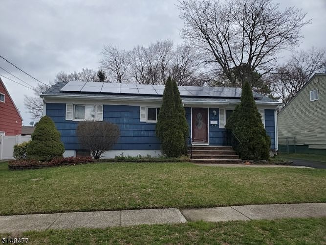 2nd image of 3 Raymond Pl