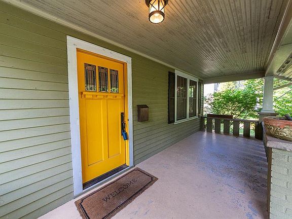 2nd image of 749 Wooster Pike