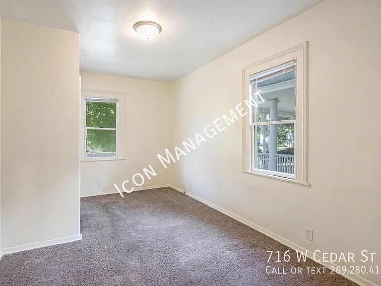 716 W Cedar St — Photo 7