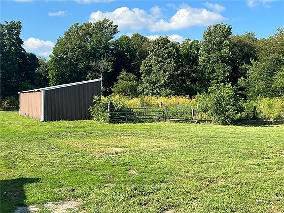 3rd image of 13741 N McGee Rd