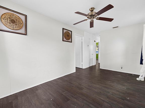 3rd image of 617 N H Street