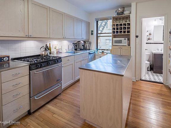 5th image of 54 E 8th St #2W