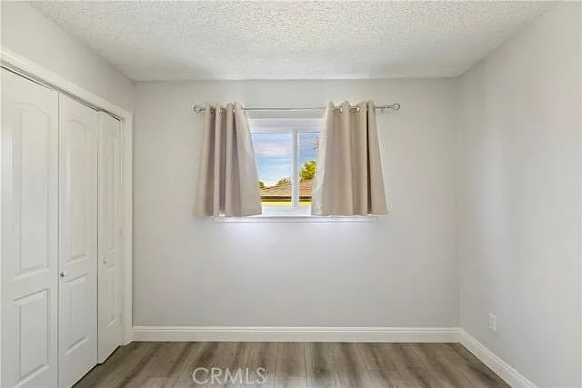484 Glenhill Dr — Photo 15