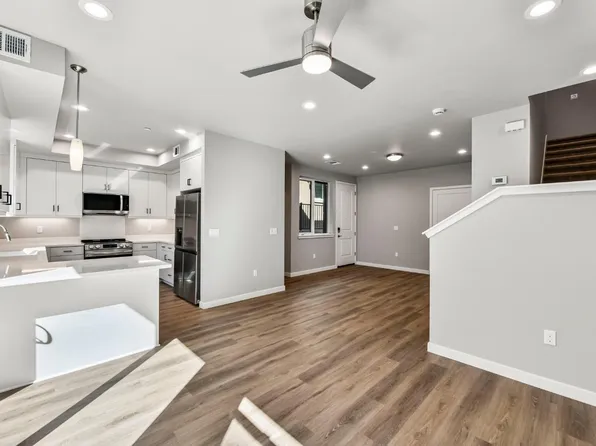 205 Lago Dr, Cameron Park, CA 95682