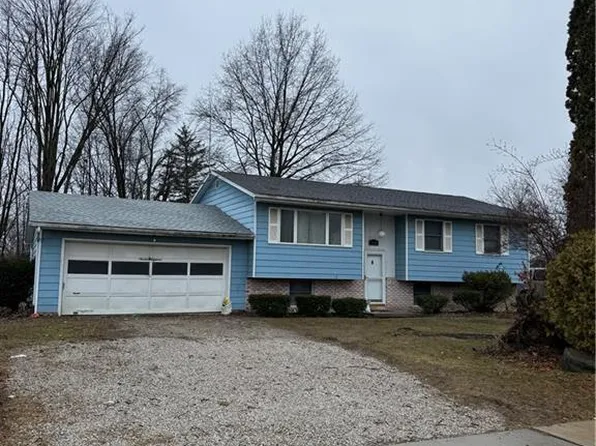 1918 Buchtel St, Twinsburg, OH 44087